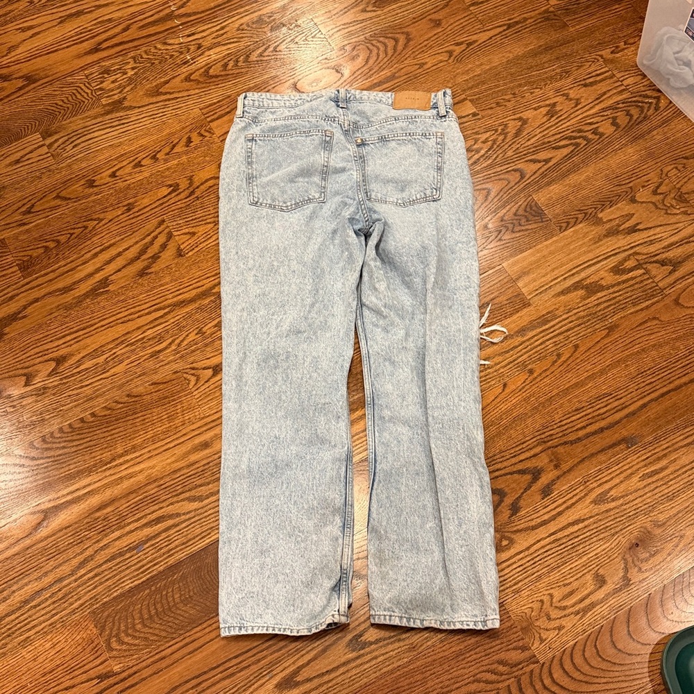 Distressed Light Blue Jeans - Picture 2 of 4